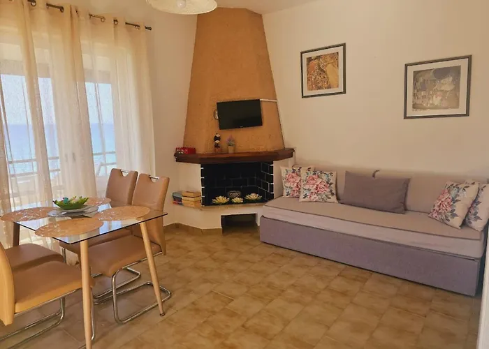 아파트 Corfu Menigos 67 *