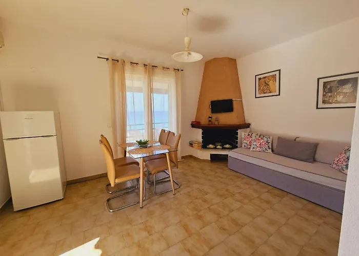 아파트 Corfu Menigos 67