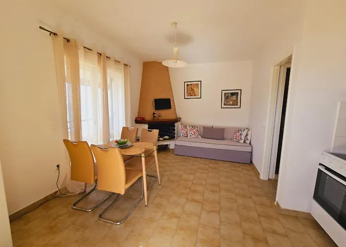 Corfu Menigos 67 * 글리파다