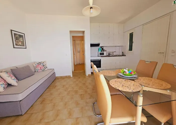 아파트 Corfu Menigos 67