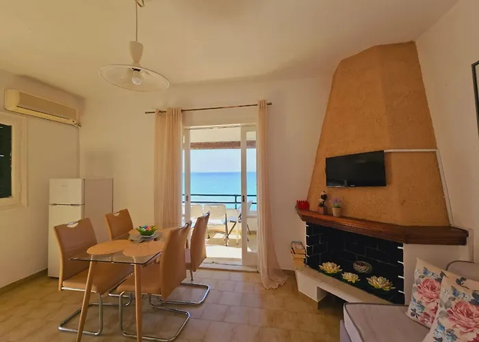 Corfu Menigos 67 * Glyfada (Corfu)