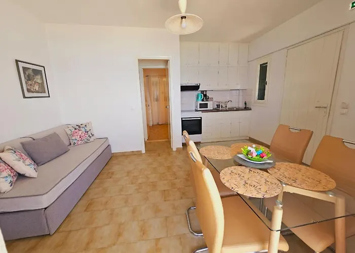 Corfu Menigos 67 글리파다